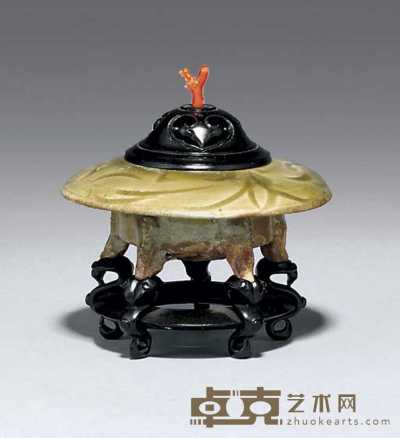 NORTHERN SONG/JIN DYNASTY， 12TH/13TH CENTURY A SMALL YAOZHOU-TYPE CENSER 